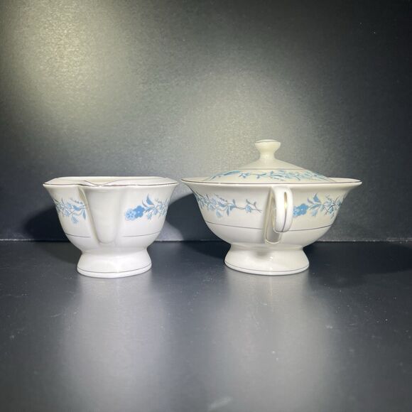 Vintage Theodore Haviland Clinton Cream And Sugar Set - Picture 4 of 14